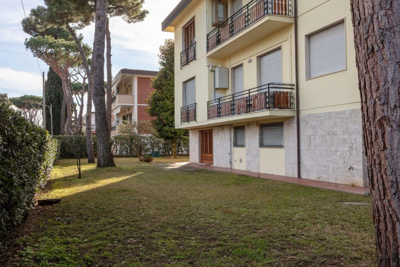 Appartamento Tina Lido di Camaiore Exterior photo